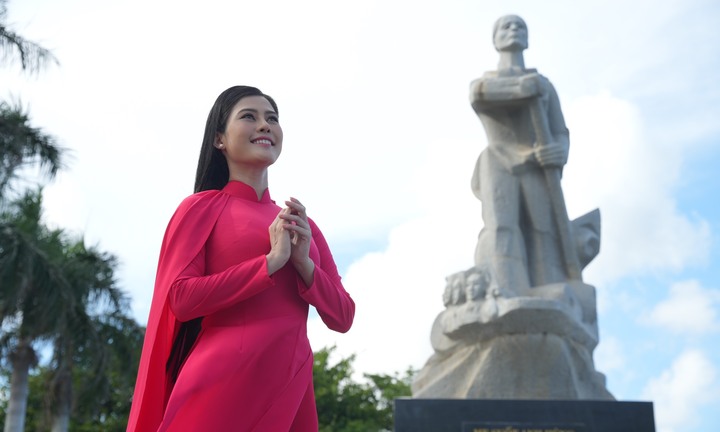 Ca sĩ Thi Phượng ra mắt MV dành tặng quê hương Quảng Bình