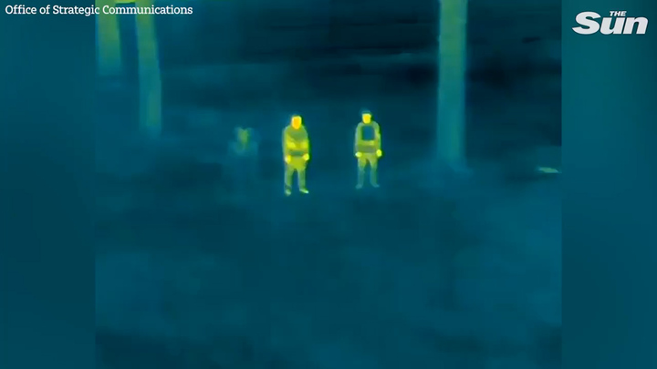 Ukraine phát triển áo choàng 'tàng hình' cho binh sĩ 