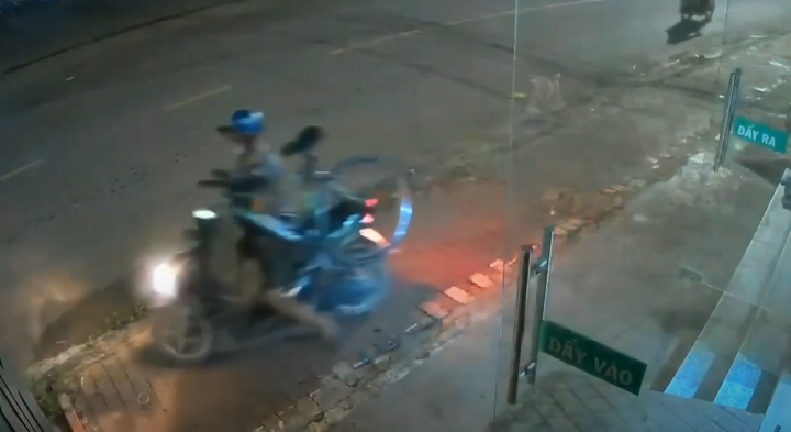 Xe đạp 'bốc hơi' trong chưa đầy một phút khiến chủ nhân choáng váng