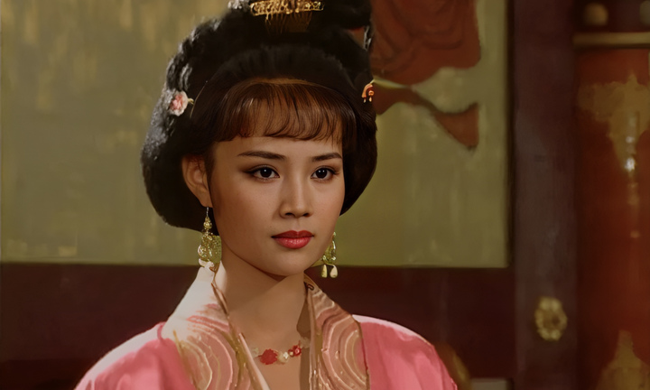 Nữ tể tướng từng là nô tì, bị khắc chữ lên mặt vì yêu nam sủng của Võ Tắc Thiên