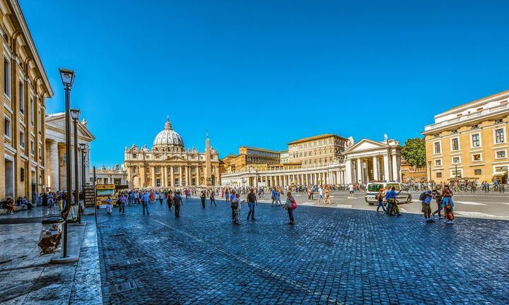 Quốc gia nào có diện tích nhỏ nhất trên thế giới?