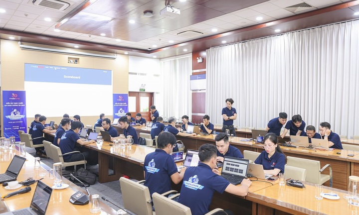 Liên quân 2 giành ngôi vô địch MobiFone Hackathon 2023