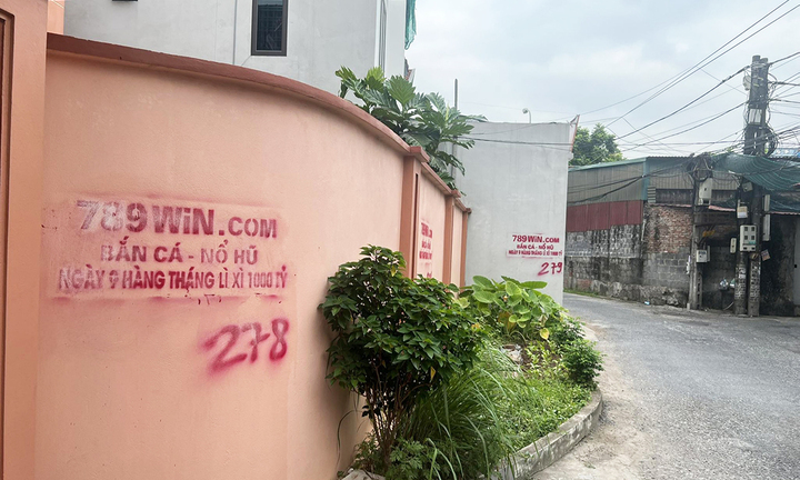 Truy tìm kẻ xịt sơn tràn lan để quảng cáo game 'bắn cá - nổ hũ' ở Thái Bình