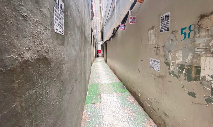 Giá nhà trong ngõ sâu ở Hà Nội giảm mạnh