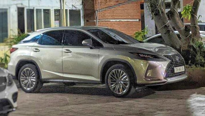 Xác minh thông tin xe Lexus bị kê biên ở Nghệ An vẫn tung tăng trên phố