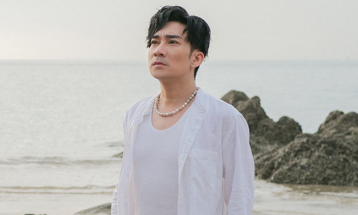 Quang Hà: Tôi chỉ hát được, có show diễn thường xuyên và có tiền là đi mua nhà