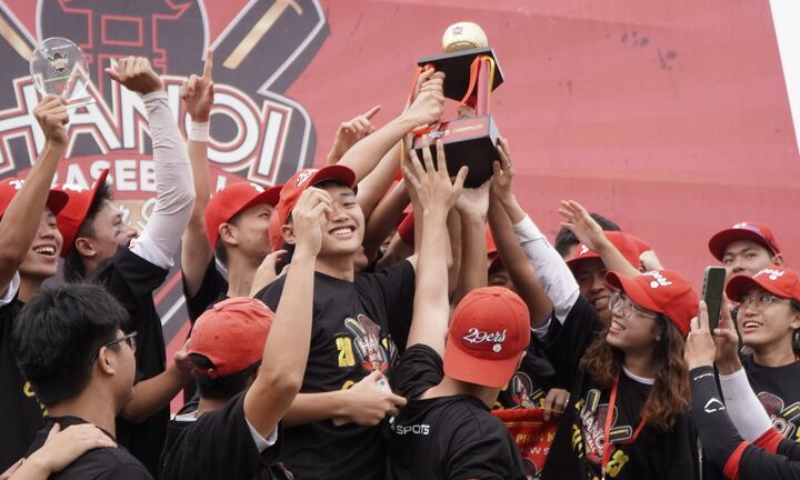 Xác định đội vô địch mùa đầu tiên của giải bóng chày Hà Nội