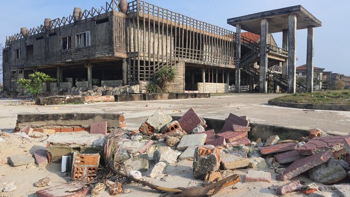 'Siêu dự án' du lịch hơn 1.800 tỷ đồng 'đứng bánh' 18 năm ở Quảng Ngãi