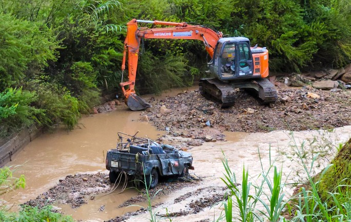 Lâm Đồng thông tin vụ 4 du khách Hàn Quốc bị lũ cuốn