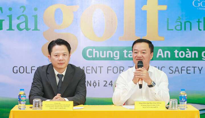 Giải Golf Chung tay vì ATGT thưởng ô tô cho VĐV đạt HIO