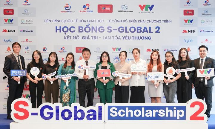Quỹ Tấm lòng Việt của VTV cùng các đối tác lớn tài trợ 65% học bổng S-Global 2