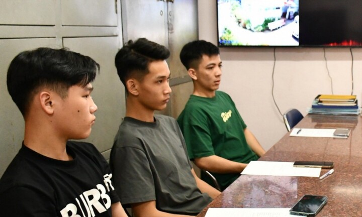 Bắt 3 thanh niên quay clip ‘bốc đầu' xe đăng lên mạng câu like