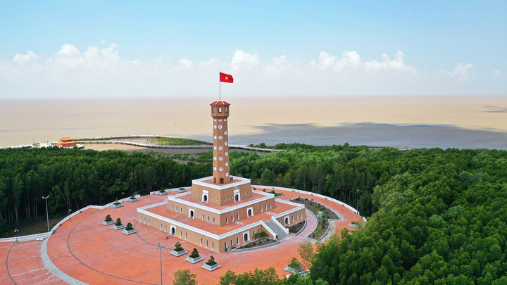 Đất Mũi bừng sức sống mới - khát vọng vươn ra biển lớn