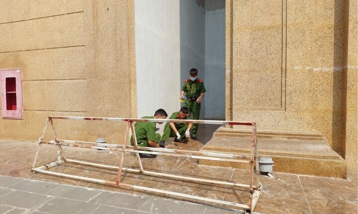 Nữ sinh lớp 9 rơi từ tầng cao chung cư ở Vĩnh Phúc