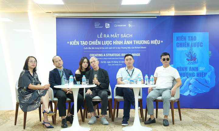 Cuốn sách chia sẻ kinh nghiệm xây dựng thương hiệu cho doanh nghiệp Việt