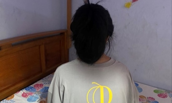 Nữ sinh ở Khánh Hòa bị nhóm bạn cùng trường đánh hội đồng, lột đồ