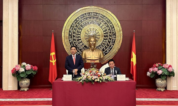 Bộ trưởng Quốc phòng thăm Trung Quốc, dự Diễn đàn Hương Sơn Bắc Kinh