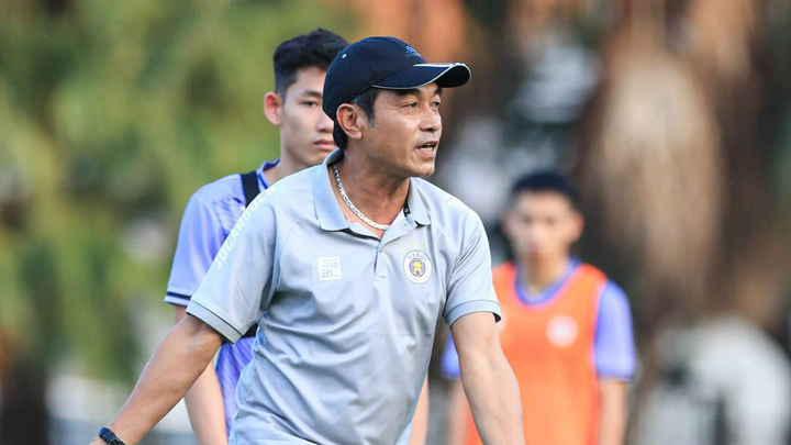 HLV Đinh Thế Nam: Sắp xếp lối chơi cho Hà Nội FC không khó