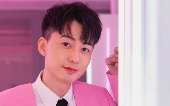 MC điển trai Hạo Đình tự tử ở tuổi 35