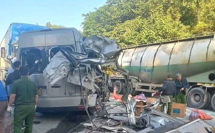 Khởi tố vụ án xe khách gây tai nạn làm 5 người chết ở Lạng Sơn