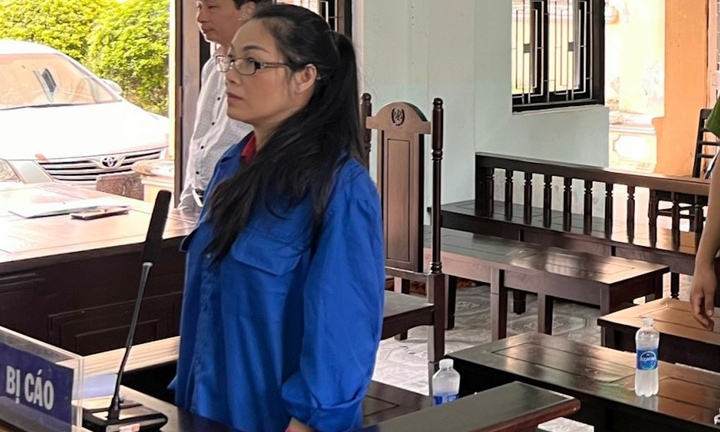 Lừa đảo hơn 3 tỷ, nguyên hiệu phó một trường THCS ở Huế lĩnh 12 năm tù