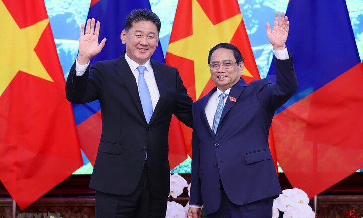 Thủ tướng Phạm Minh Chính tiếp Tổng thống Mông Cổ Ukhnaagiin Khurelsukh
