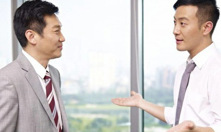Sau hôm đến nhà sếp, chồng tôi hết nằng nặc đòi mua ô tô