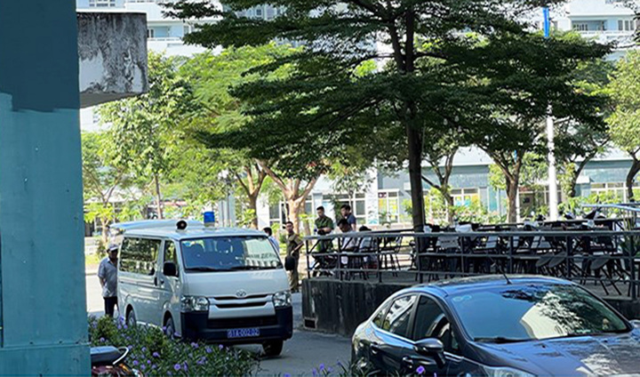 Điều tra vụ nam sinh chết khi rơi từ sân thượng ký túc xá ĐHQG TP.HCM xuống đất