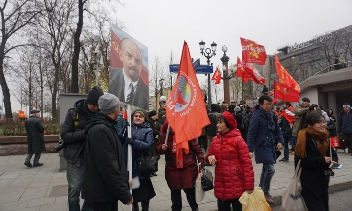 Bài học từ Cách mạng Tháng Mười: Giữ vững vai trò lãnh đạo của Đảng với quân đội