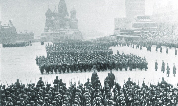 Cuộc duyệt binh kỷ niệm Cách mạng Tháng Mười Nga đặc biệt năm 1941 của Liên Xô