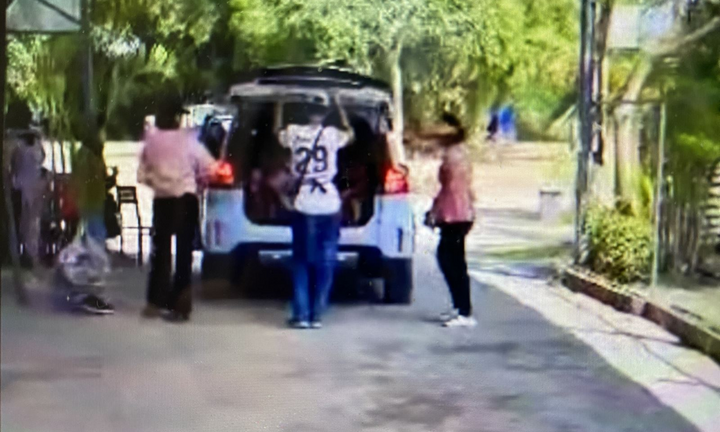 Tạm dừng hoạt động trường mầm non ‘nhồi nhét’ trẻ trên xe đi dã ngoại