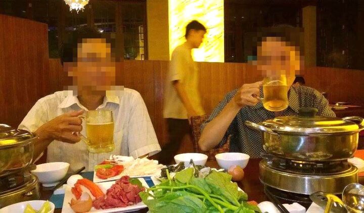 Vợ cấm chồng ra ngoài ăn nhậu có bị phạt?