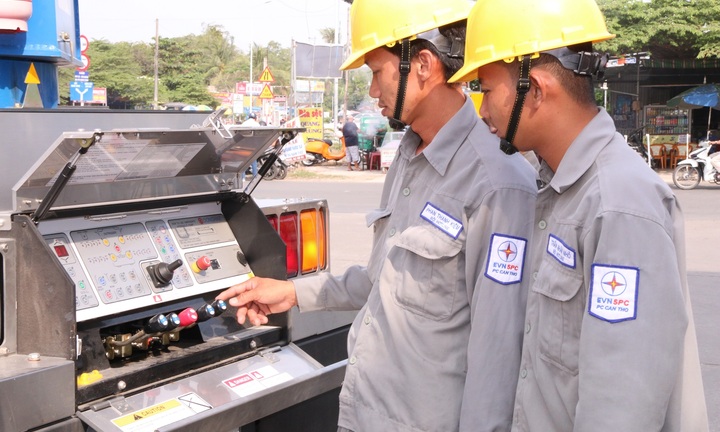 Điện lực miền Nam: Hoàn thành 100% chuyển đổi số 5 lĩnh vực trong tâm