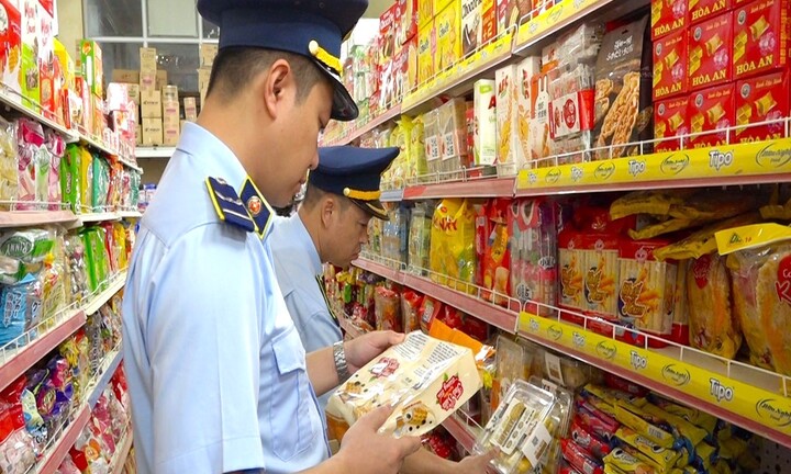 Cục QLTT tỉnh Sơn La xử lý gần 1.000 vụ vi phạm trên địa bàn