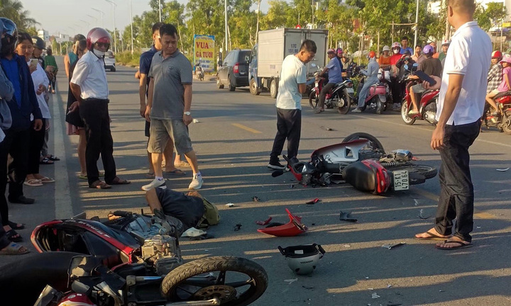 Hải Phòng: Xe máy ngược chiều tông nhau, 2 người thiệt mạng