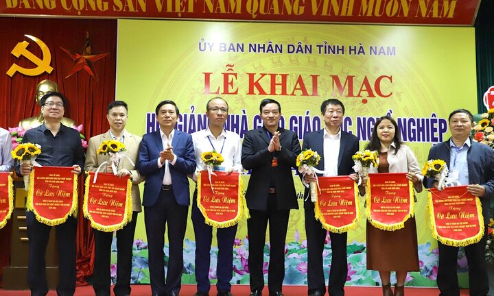 Khai mạc hội giảng nhà giáo giáo dục nghề nghiệp Hà Nam 2023