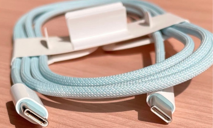 Có nên sử dụng cáp điện thoại Android cho iPhone 15?