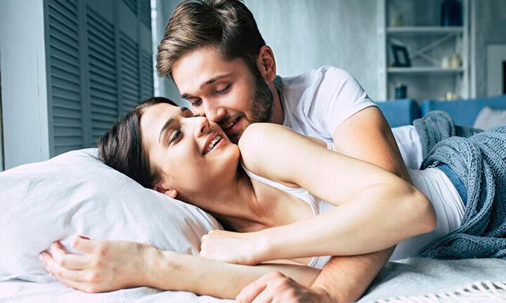 Cặp đôi chật vật làm 'chuyện ấy', bác sĩ vào tận phòng trực tiếp hướng dẫn