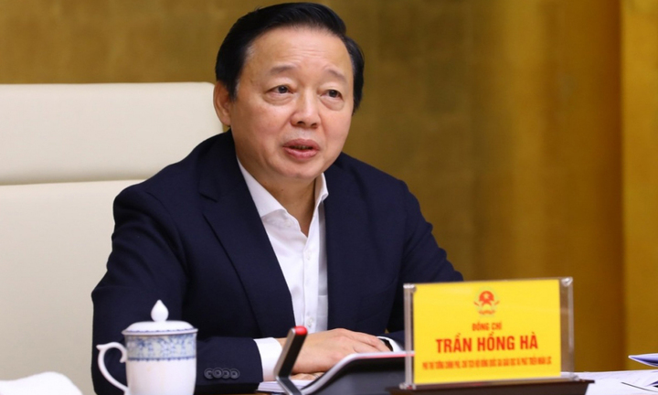 Phó Thủ tướng Trần Hồng Hà yêu cầu chuẩn hóa ngân hàng đề thi tốt nghiệp THPT