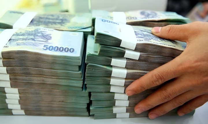 Thêm hai ngân hàng tiếp tục giảm lãi suất huy động