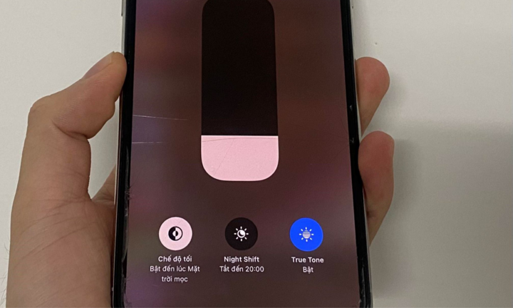 Điện thoại bị nóng và nhanh hết pin xử trí thế nào?