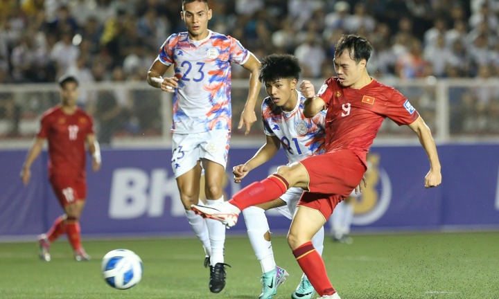 Philippines 0-2 Việt Nam: Đình Bắc chốt hạ, 3 điểm đầu tiên
