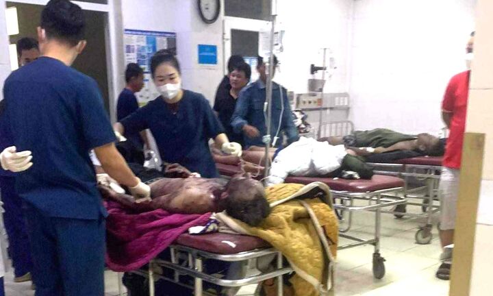 Hà Tĩnh: Nổ bình gas mini, 3 người bỏng nặng khi đang ăn lẩu