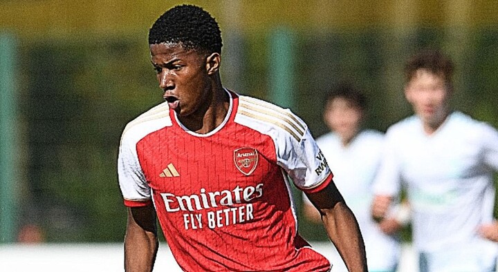 Cầu thủ trẻ Arsenal ghi 10 bàn vào lưới U16 Liverpool