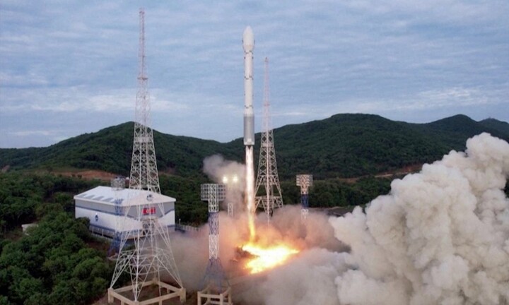 Hàn Quốc cảnh báo Triều Tiên chuẩn bị phóng vệ tinh do thám quân sự