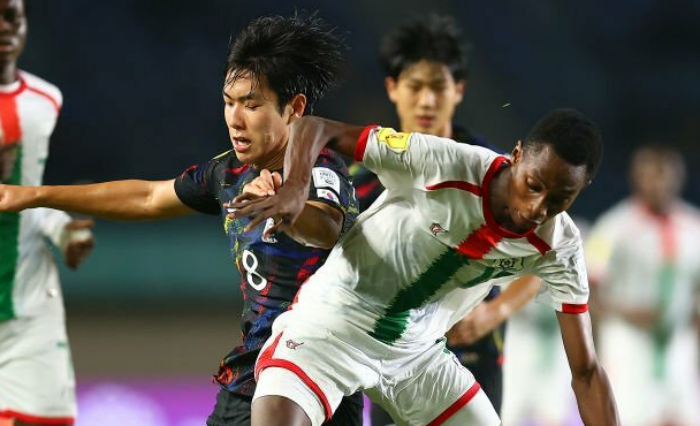 World Cup U17: Kiểm soát bóng 77%, Hàn Quốc vẫn bị Burkina Faso dội mưa cú sút