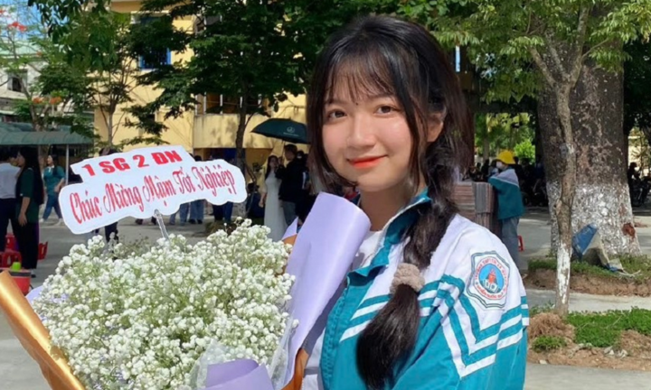 Vượt qua khiếm khuyết cơ thể, nữ sinh nghèo nỗ lực đạt ước mơ