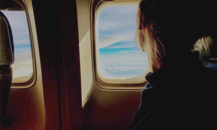 Con gái lớp 6 tuyệt thực đòi mẹ vay tiền đi du lịch nước ngoài cho bằng các bạn 