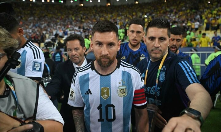 CĐV Brazil, Argentina đánh nhau, Messi bất lực bỏ vào phòng nghỉ