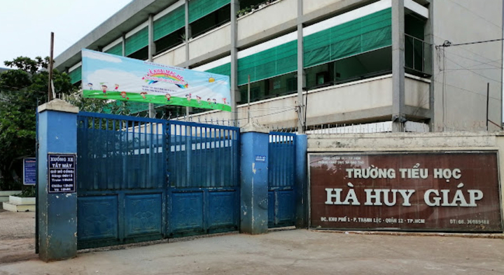 Nghi người lạ tiếp cận học sinh với ý đồ xấu, một trường ở TP.HCM ra cảnh báo